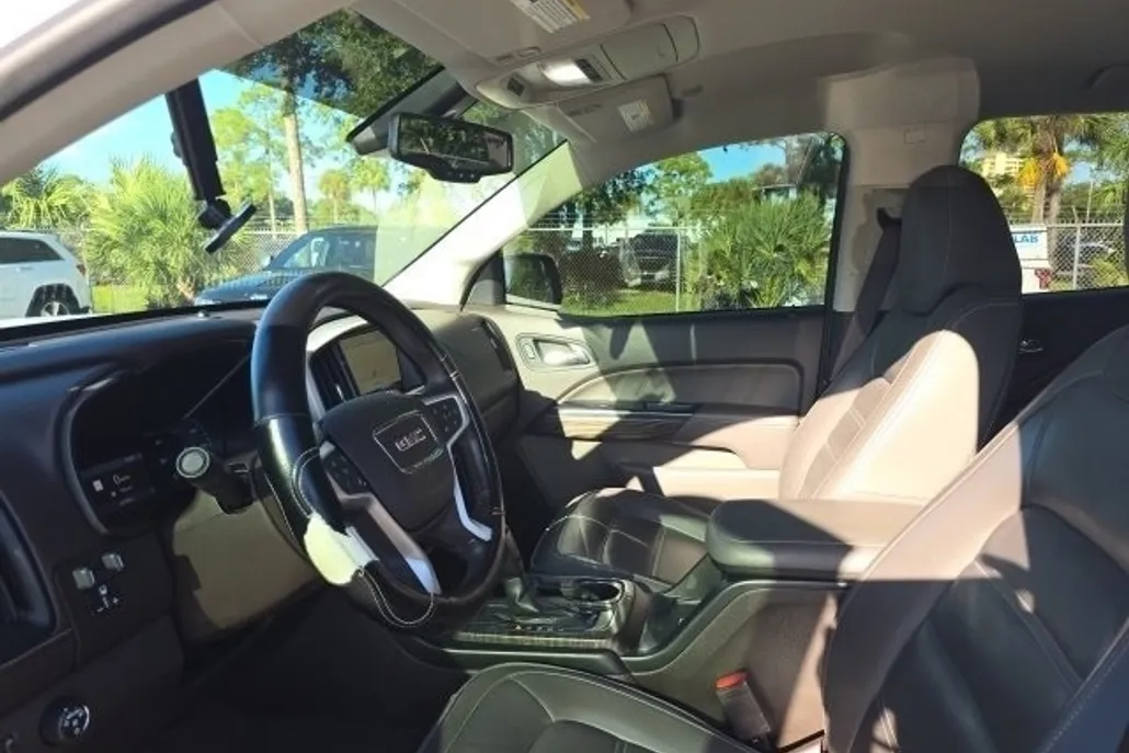 2021 Gmc Canyon Denali photo 1