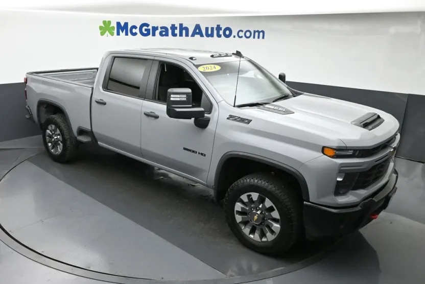 2024 Chevrolet Silverado 2500HD Custom photo 1