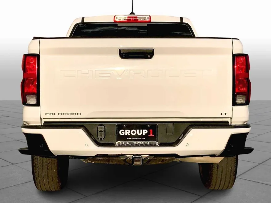 2023 Chevrolet Colorado LT photo 4