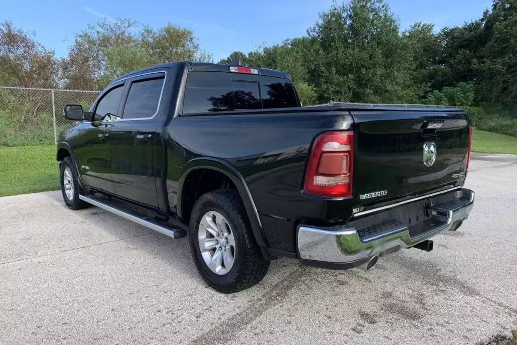 2020 Ram 1500 Laramie photo 1