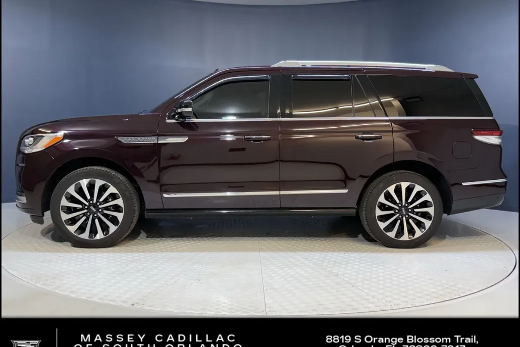 2024 Lincoln Navigator Reserve photo 1