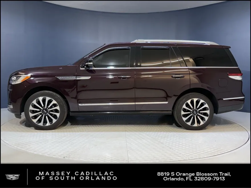 2024 Lincoln Navigator Reserve photo 1