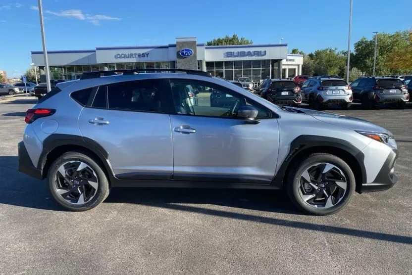 2025 Subaru Crosstrek Limited photo 1