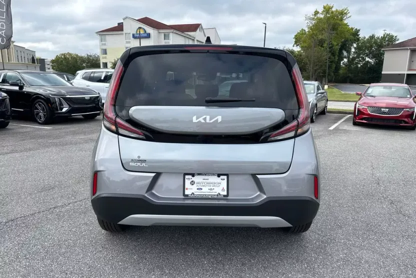 2025 Kia Soul LX S photo 1