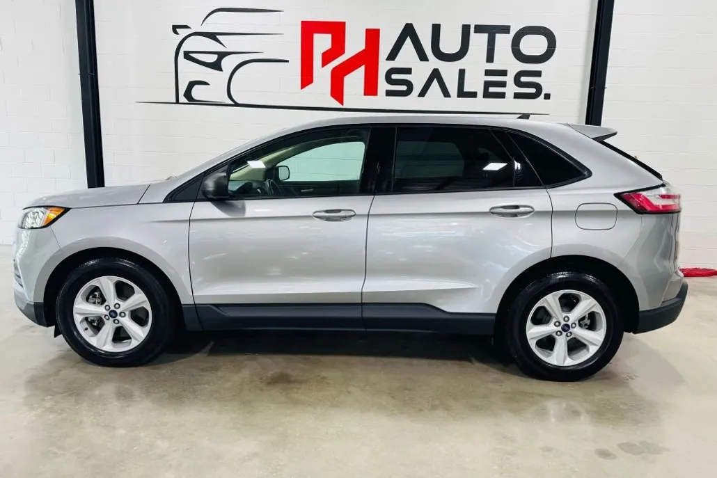 2020 Ford Edge SE Sport photo 1