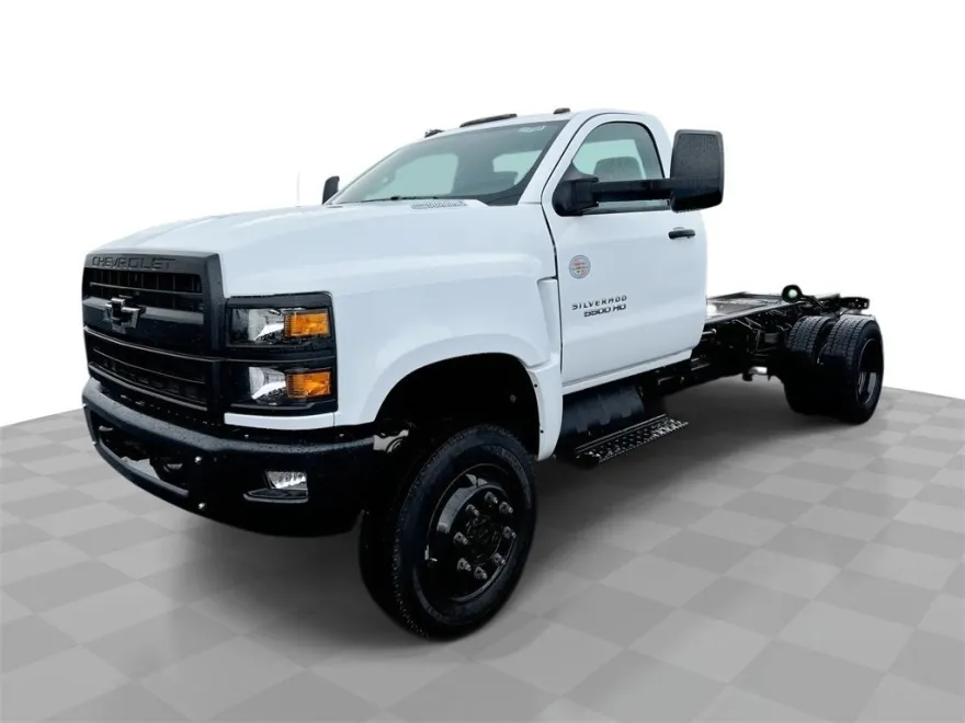 2024 Chevrolet Silverado 5500HD Work Truck photo 1