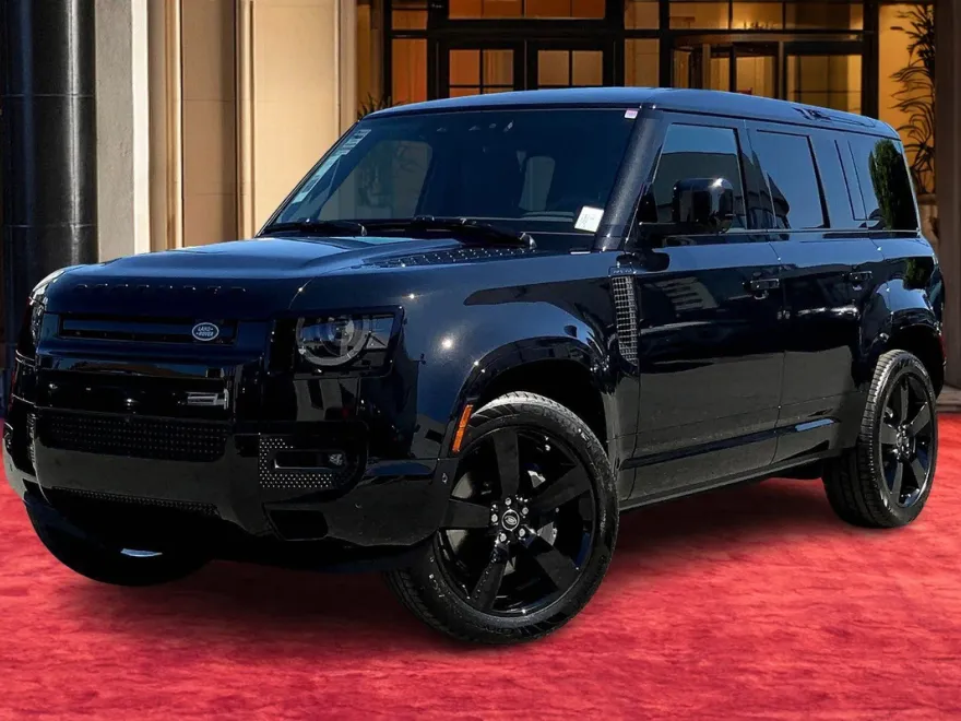 2025 Land Rover Defender 110 X-Dynamic SE photo 1