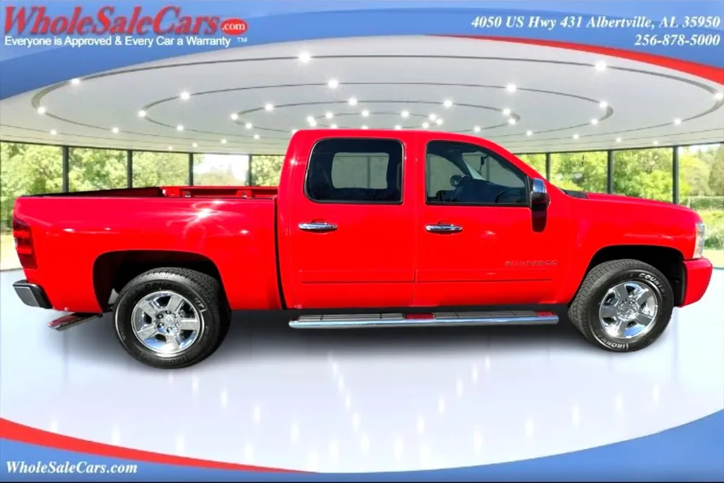2011 Chevrolet Silverado 1500 LT photo 1