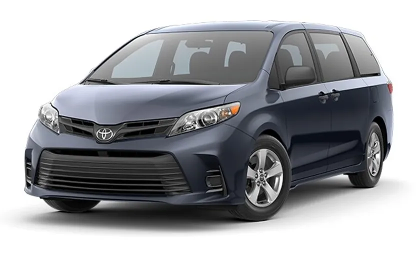 2018 Toyota Sienna LE photo 1