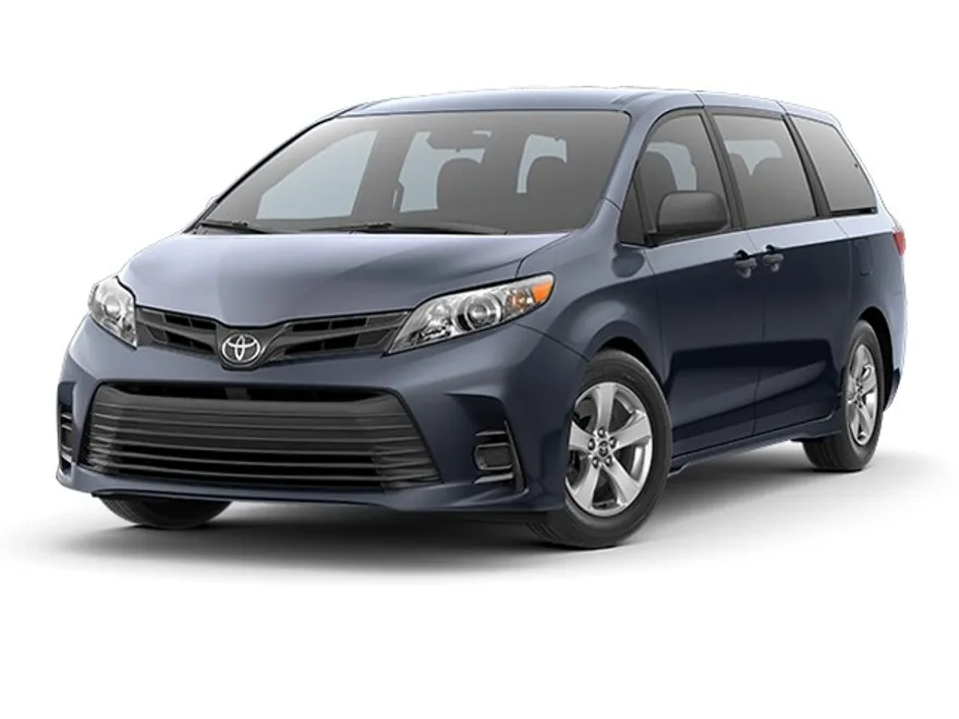 2018 Toyota Sienna LE photo 1
