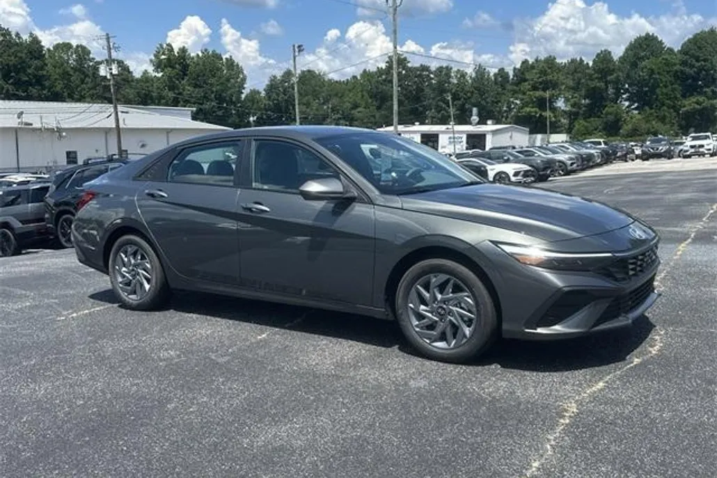2025 Hyundai Elantra Hybrid Blue photo 1