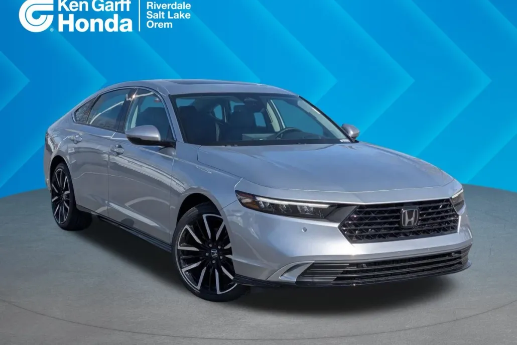2025 Honda Accord Hybrid Touring photo 1