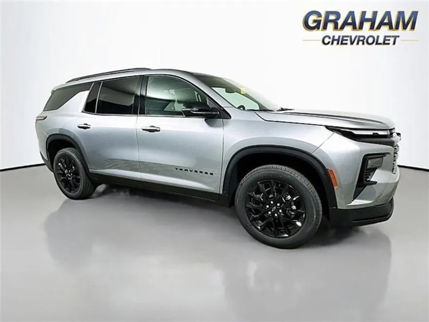 2026 Chevrolet Traverse 2LT photo 1