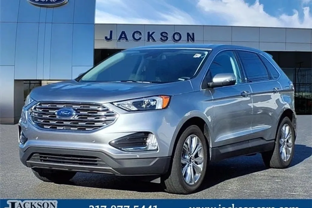 2024 Ford Edge Titanium photo 1