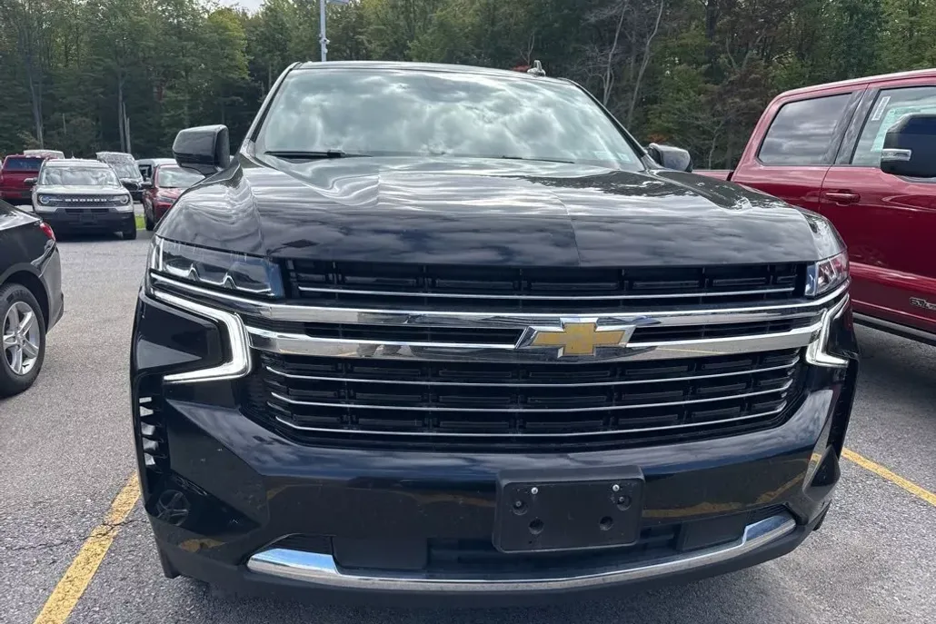 2024 Chevrolet Tahoe LT photo 1