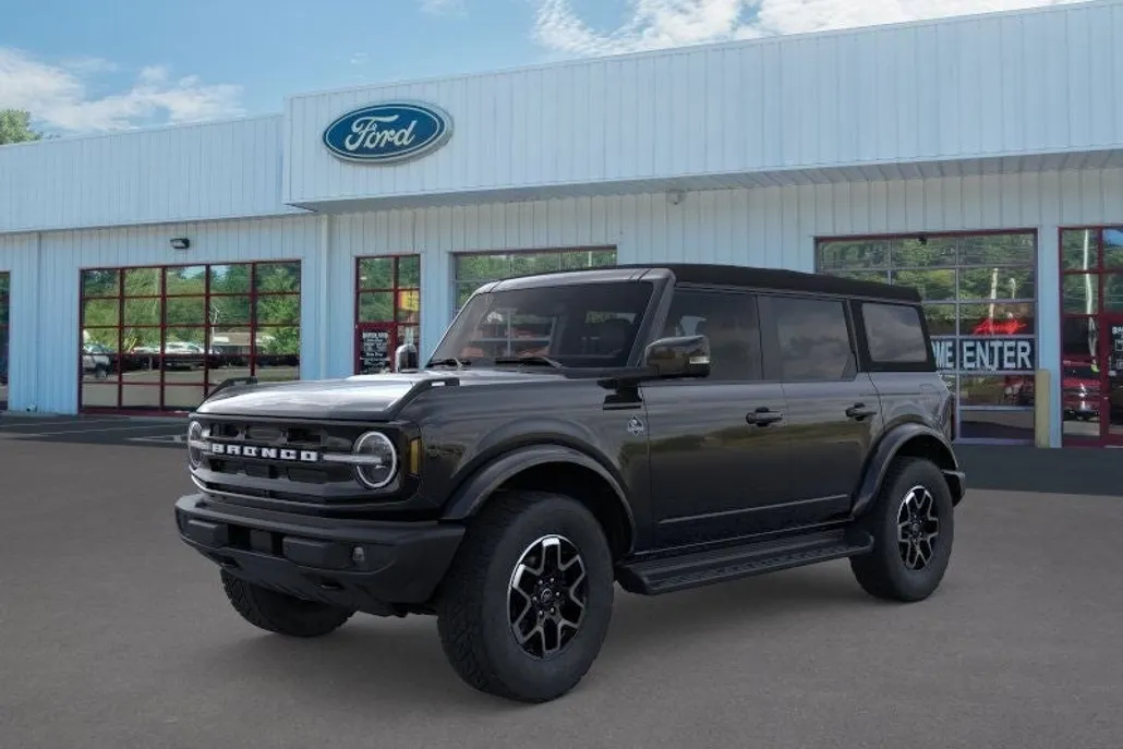 2025 Ford Bronco Outer Banks photo 1