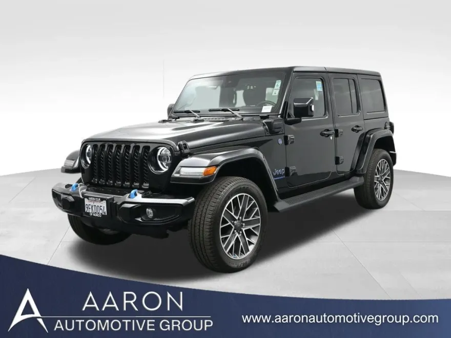 2023 Jeep Wrangler 4xe Sahara photo 1