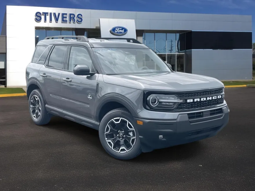 2025 Ford Bronco Sport Outer Banks photo 1