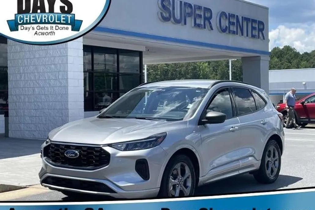 2023 Ford Escape ST-Line photo 1
