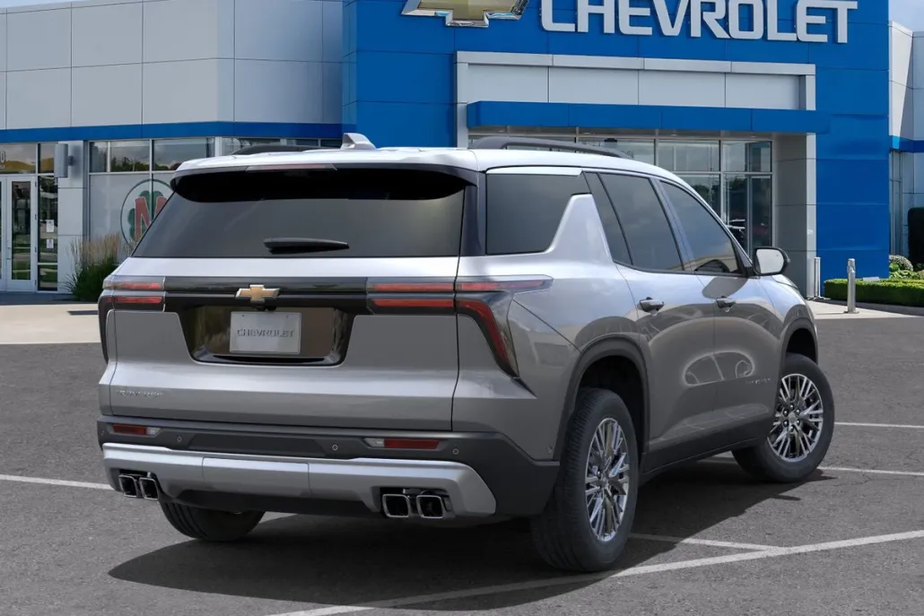 2025 Chevrolet Traverse photo 1