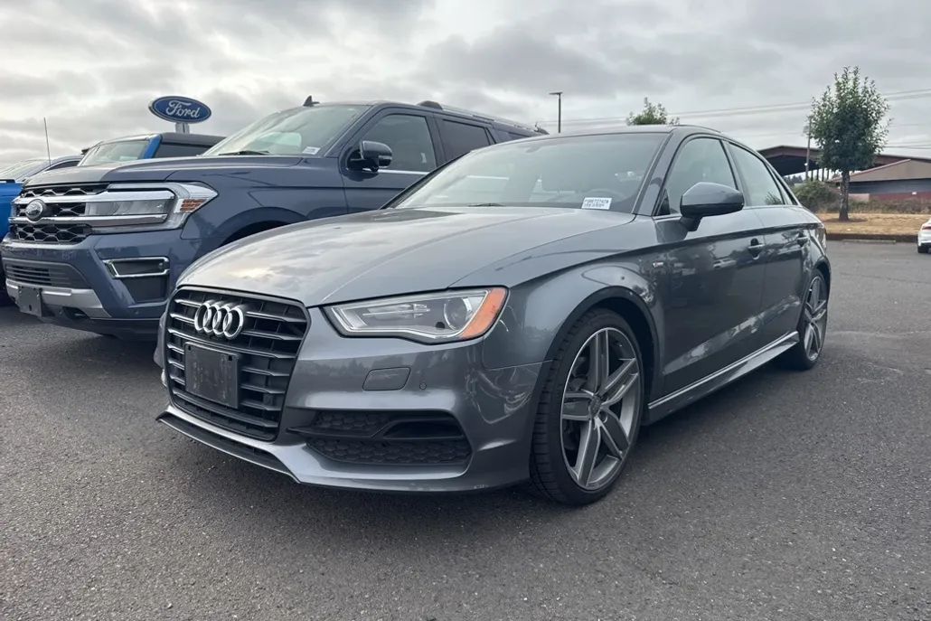 2016 Audi A3 1.8T Premium photo 1