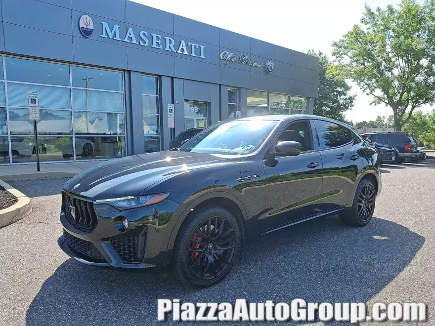 2023 Maserati Levante Modena S photo 1