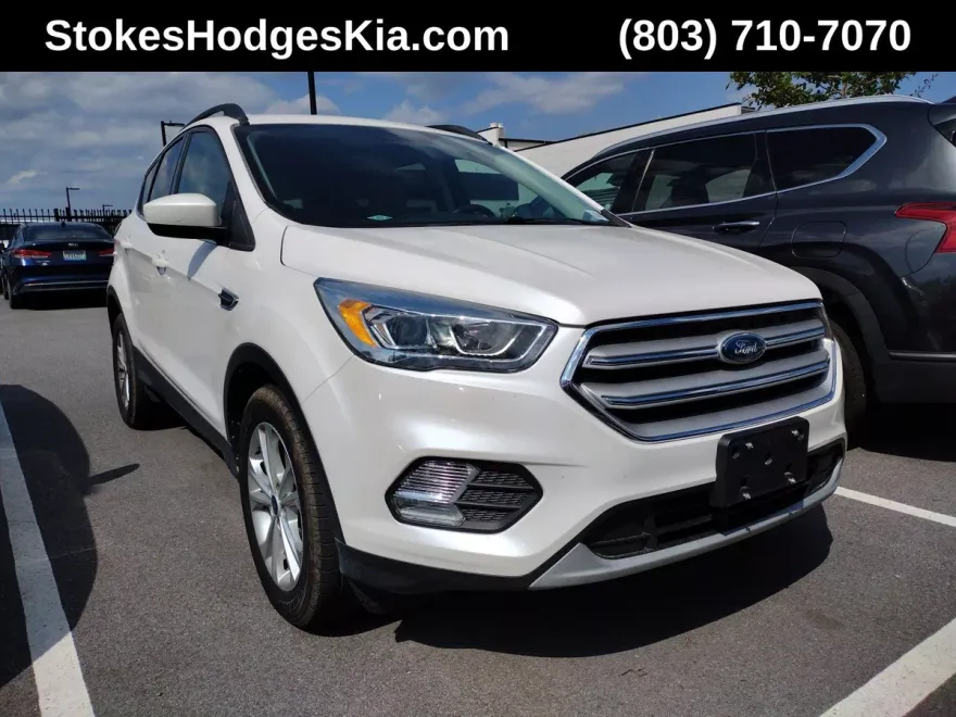 2018 Ford Escape SEL photo 1