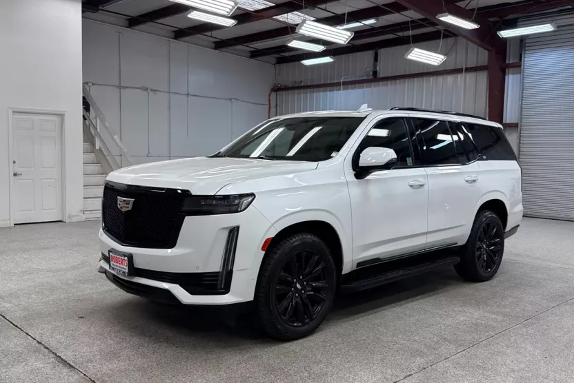 2023 Cadillac Escalade Sport photo 1