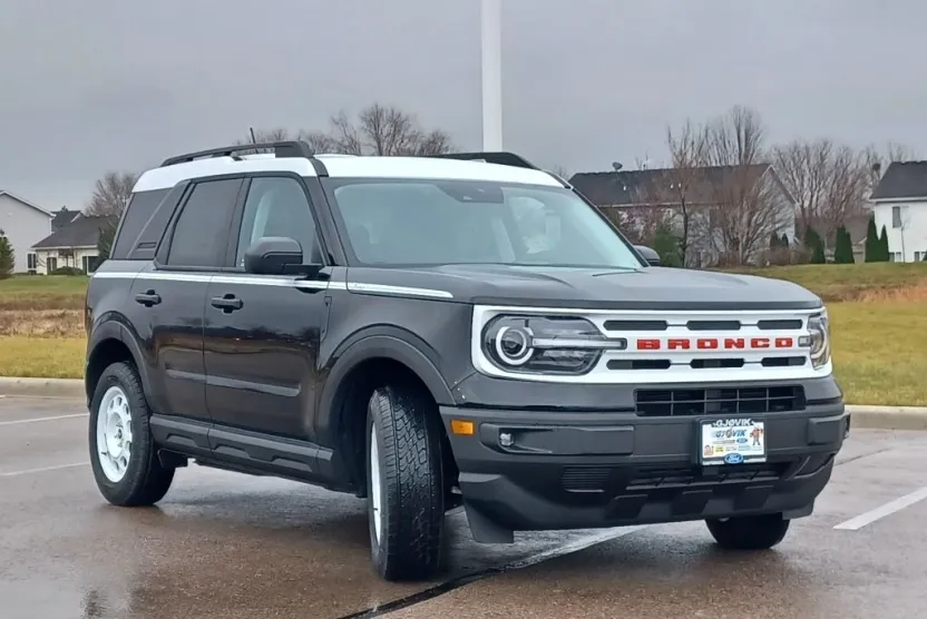 2024 Ford Bronco Sport Heritage photo 1