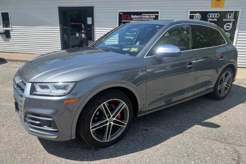 2018 Audi SQ5 Prestige photo 1
