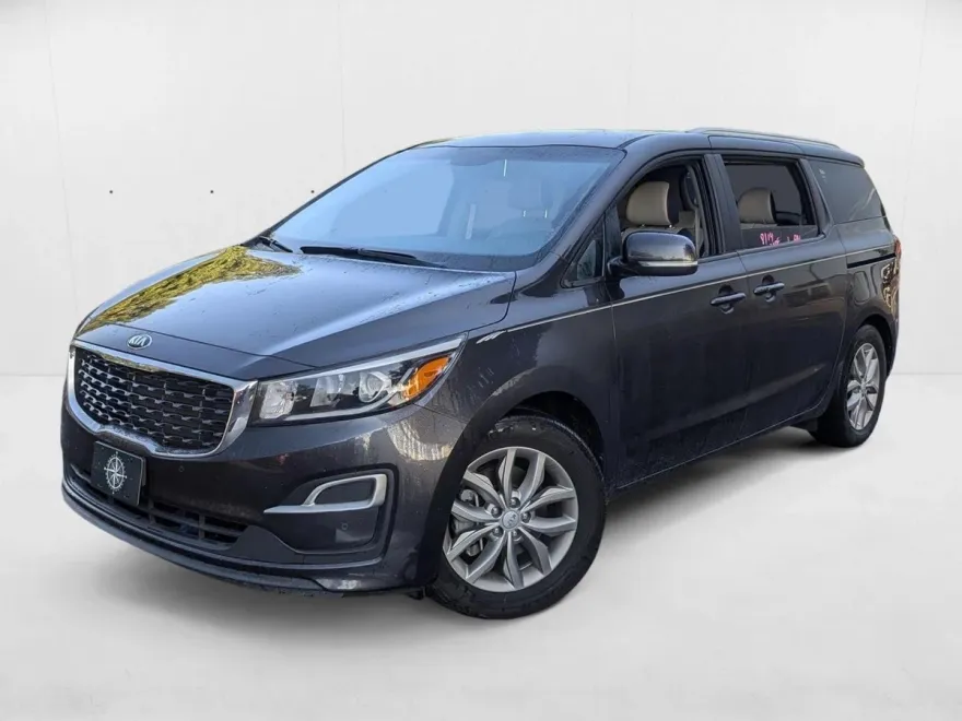 2019 Kia Sedona EX photo 1