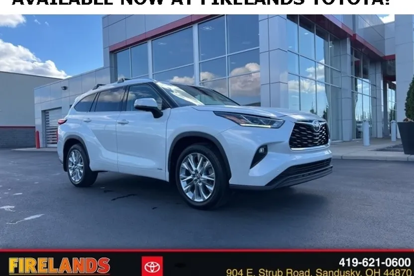 2022 Toyota Highlander Hybrid Limited photo 1