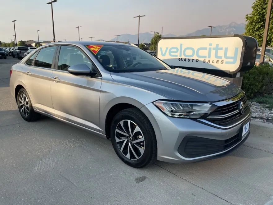 2024 Volkswagen Jetta 1.5T S photo 1