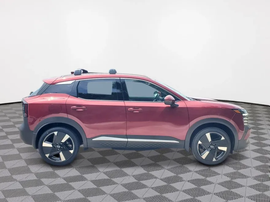 2026 Nissan Kicks SR photo 1