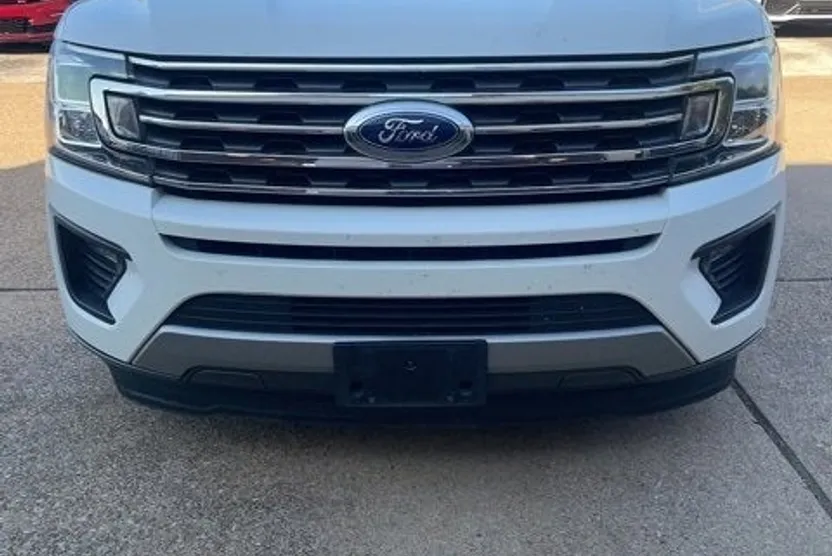 2020 Ford Expedition MAX XLT photo 1