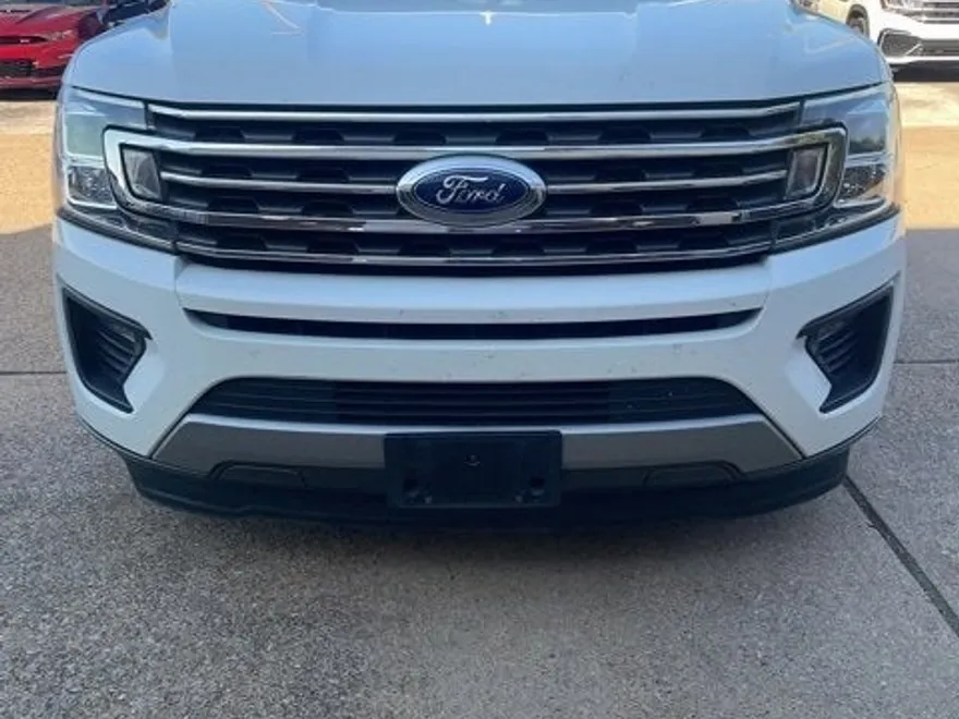 2020 Ford Expedition MAX XLT photo 1