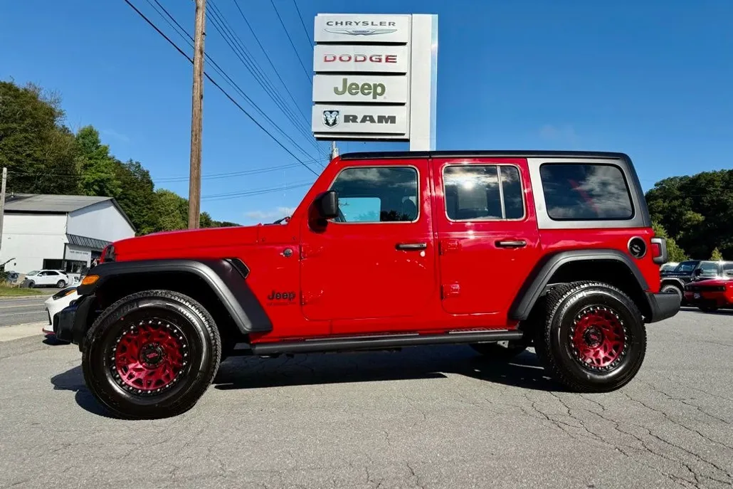 2023 Jeep Wrangler Sport S photo 1