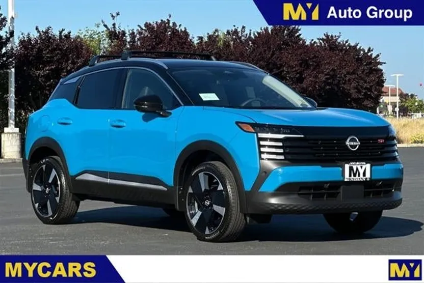 2025 Nissan Kicks SR photo 1