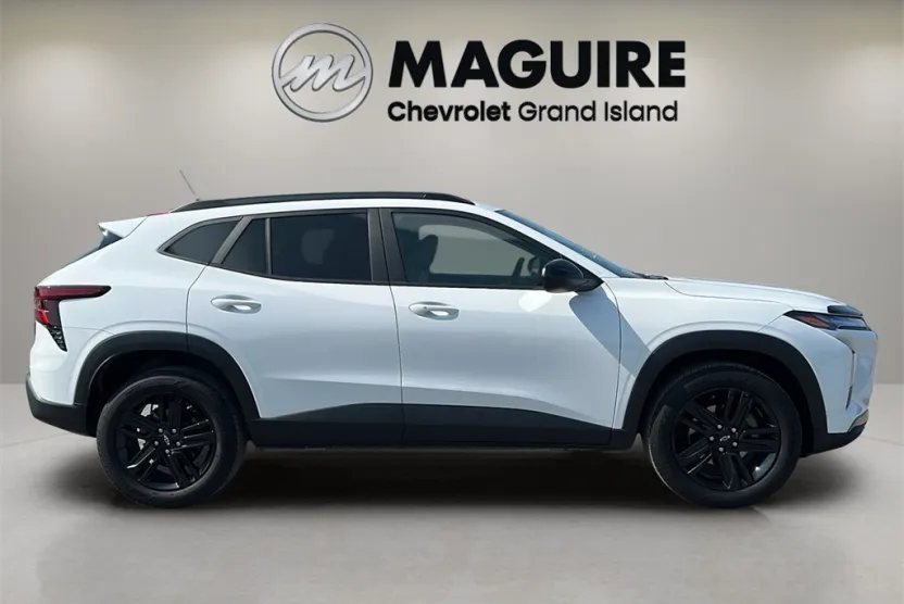 2024 Chevrolet Trax ACTIV photo 1