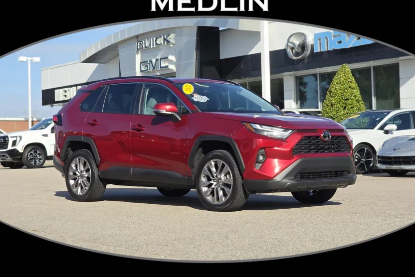 2022 Toyota RAV4 XLE Premium photo 1