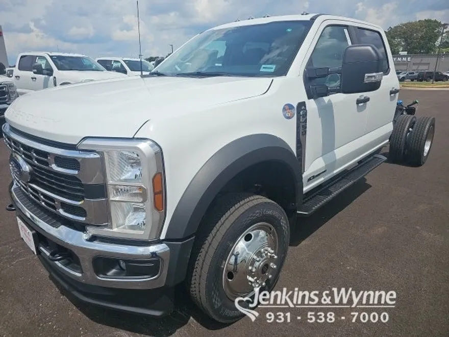 2025 Ford F-450 photo 1