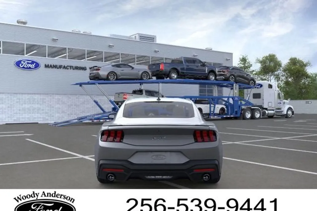 2025 Ford Mustang GT photo 1