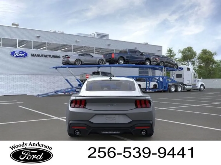 2025 Ford Mustang GT photo 1
