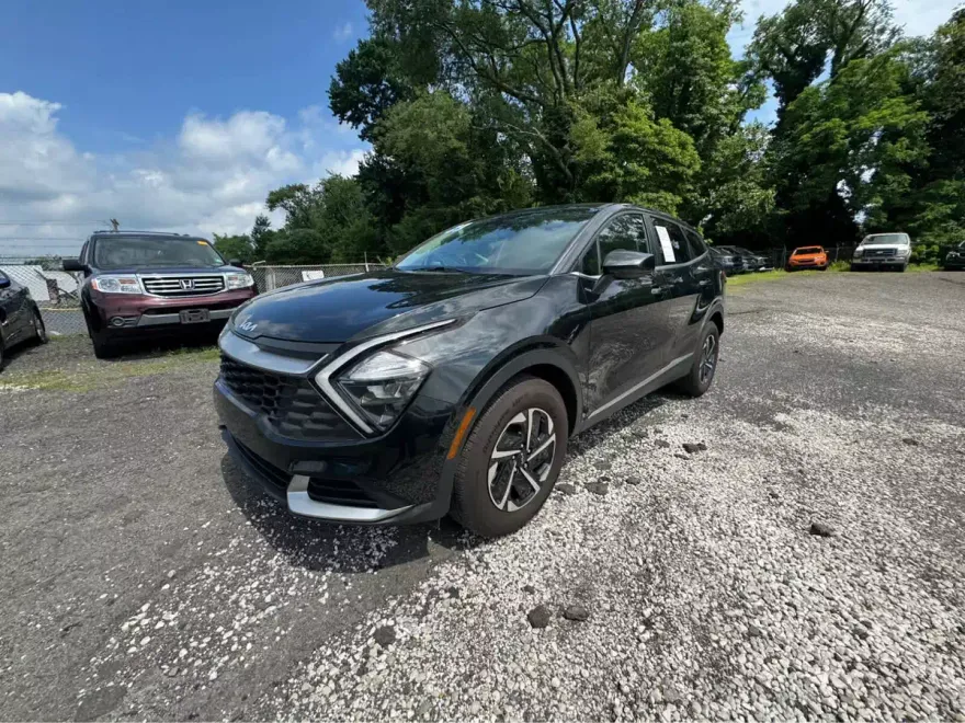 2023 Kia Sportage Hybrid LX photo 1