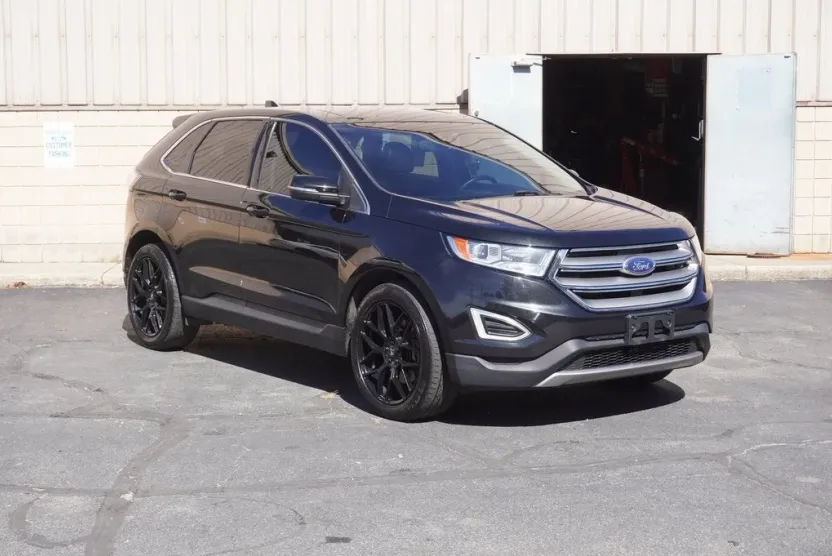 2015 Ford Edge SEL photo 1