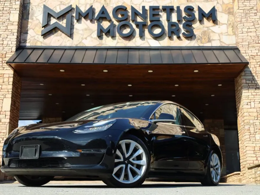 2020 Tesla Model 3 Long Range photo 1