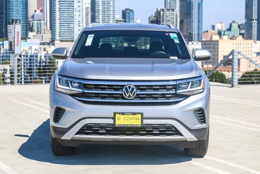 2022 Volkswagen Atlas Cross Sport SE Technology photo 1
