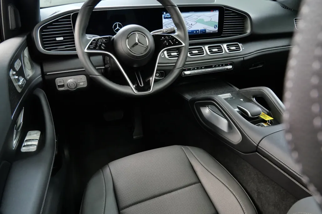 2025 Mercedes Benz GLE 450e 4MATIC photo 1
