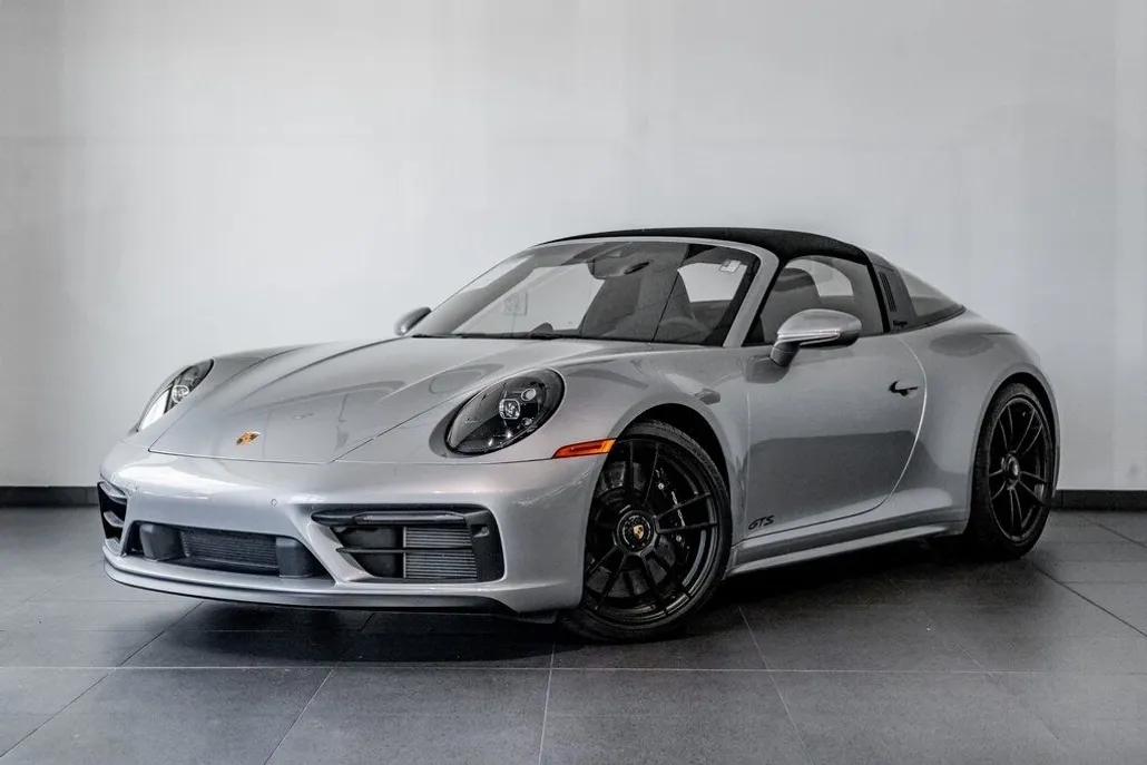 2024 Porsche 911 Targa 4 GTS photo 1