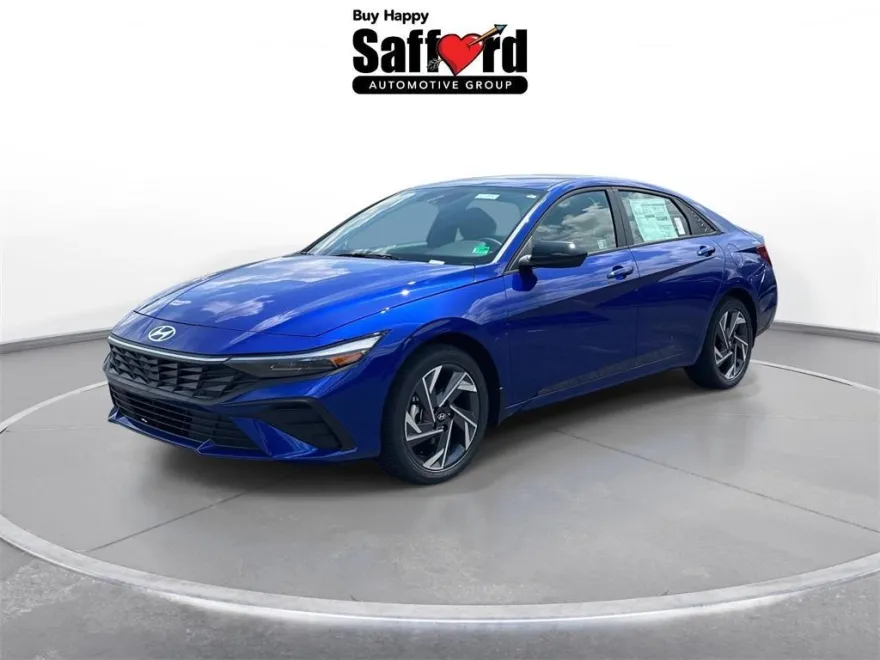 2025 Hyundai Elantra SEL Sport photo 1